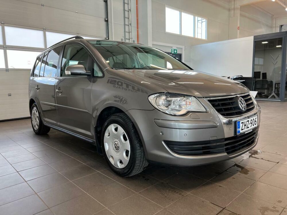 Volkswagen Touran 6
