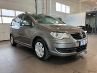 Volkswagen Touran 6