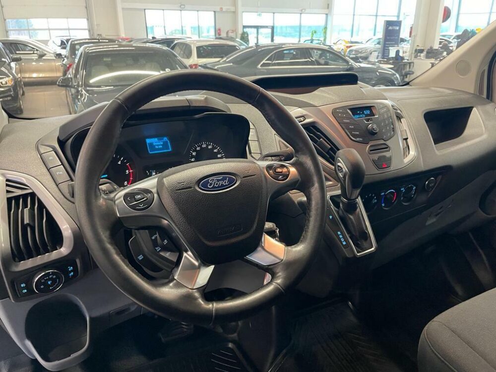 Ford Transit Custom 14