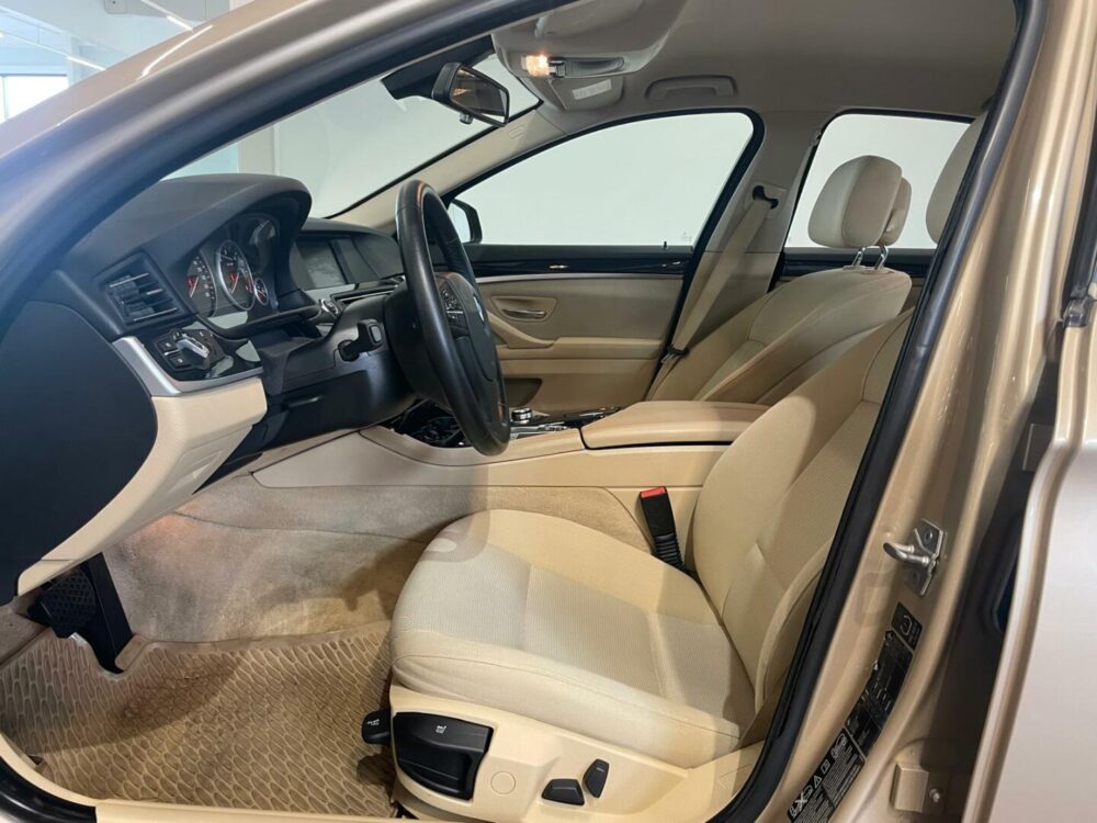 BMW 530 7
