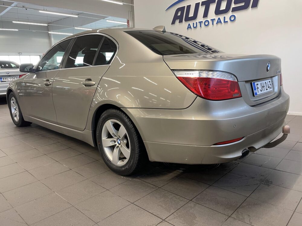 BMW 520 3