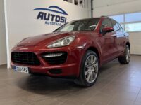 Porsche Cayenne 1