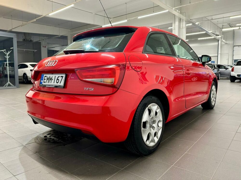 Audi A1 4