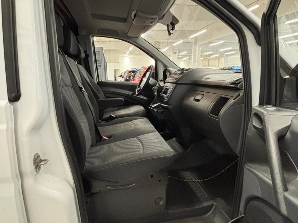 Mercedes-Benz Vito 10