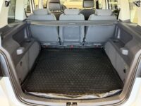 Volkswagen Touran 10