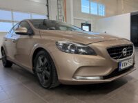 Volvo V40 9