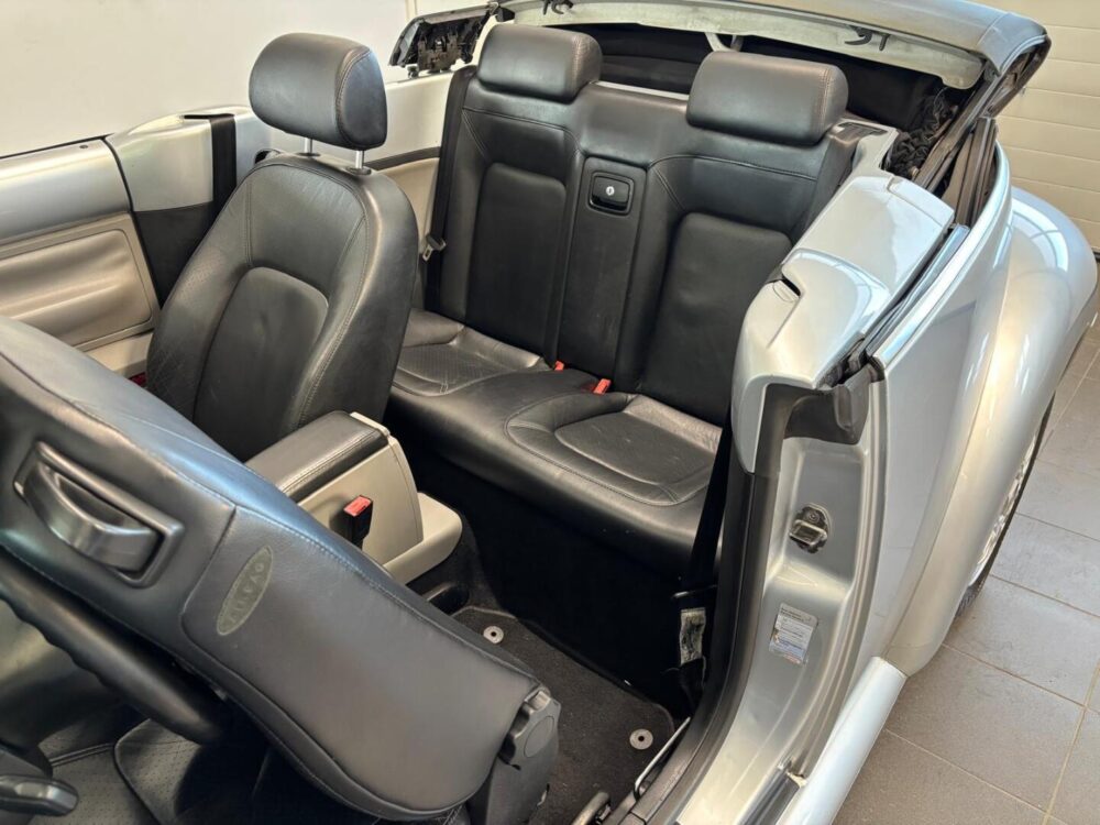 Volkswagen New Beetle 14