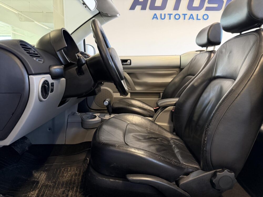 Volkswagen New Beetle 15