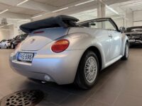 Volkswagen New Beetle 3