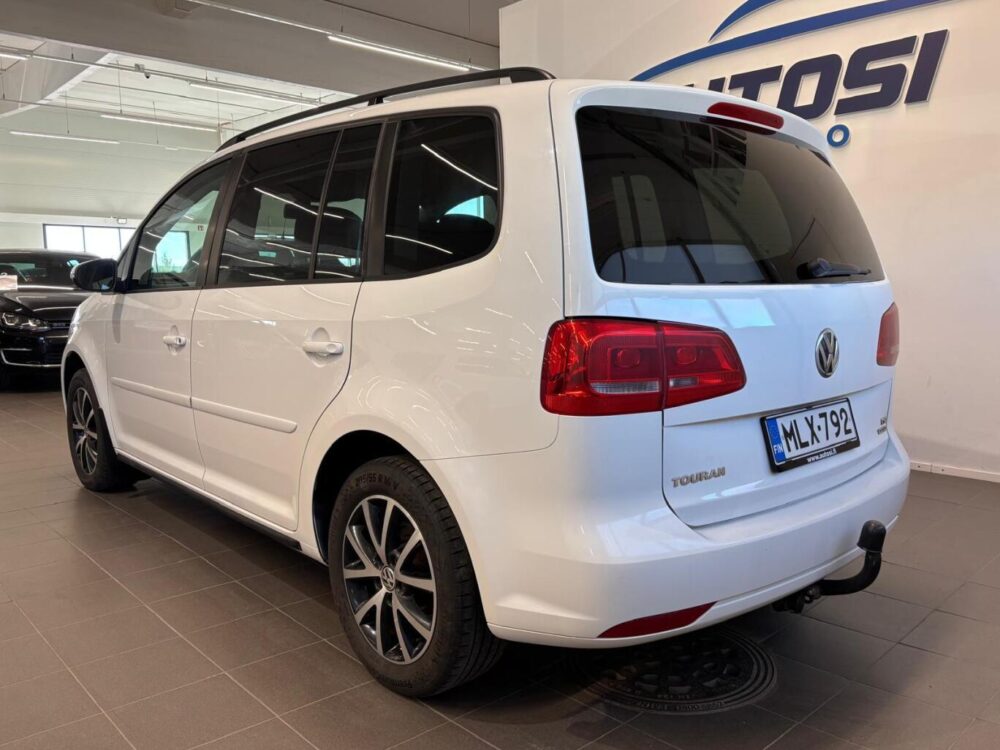 Volkswagen Touran 4