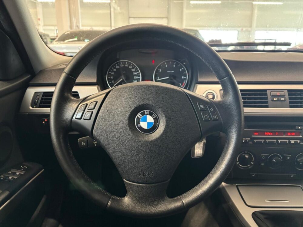 BMW 318 13