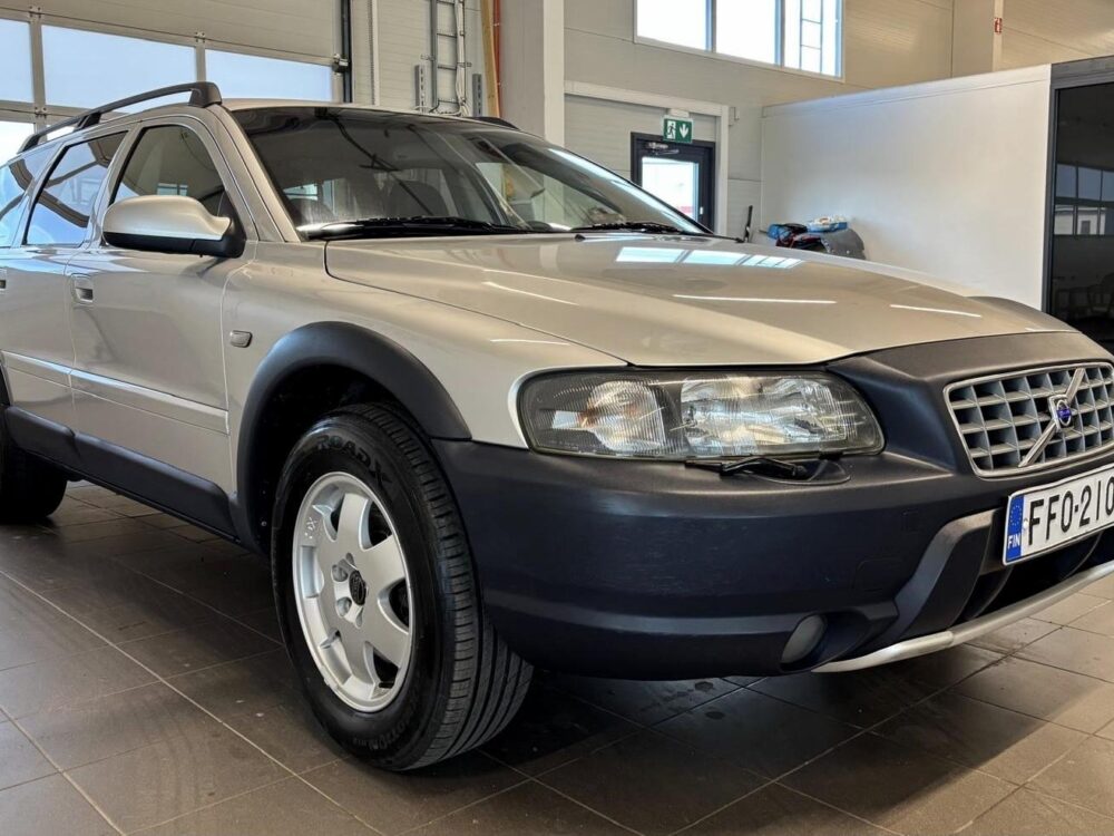 Volvo XC70 5