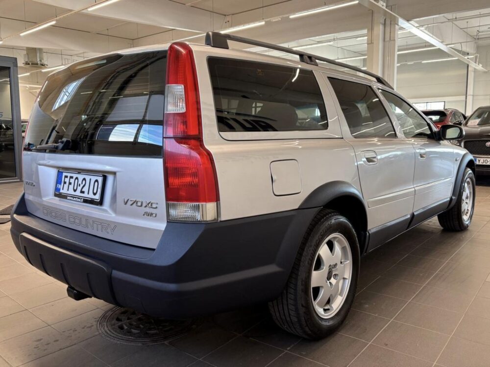 Volvo XC70 4