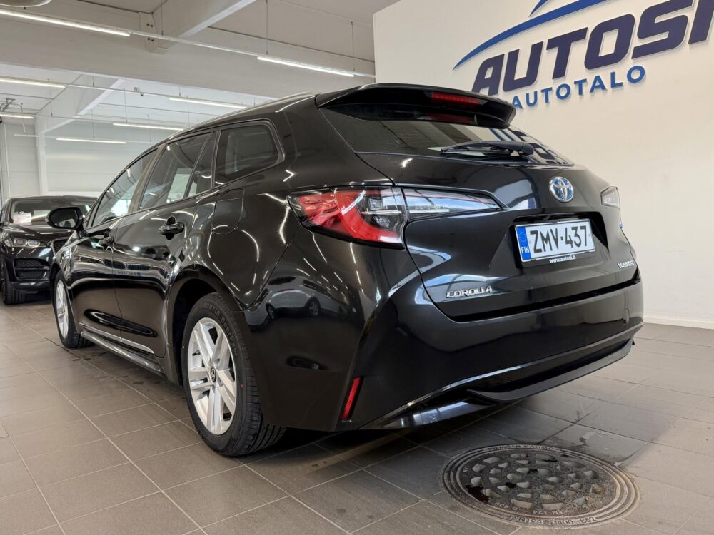 Toyota Corolla 4