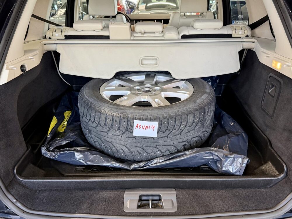 Land Rover Range Rover Sport 13