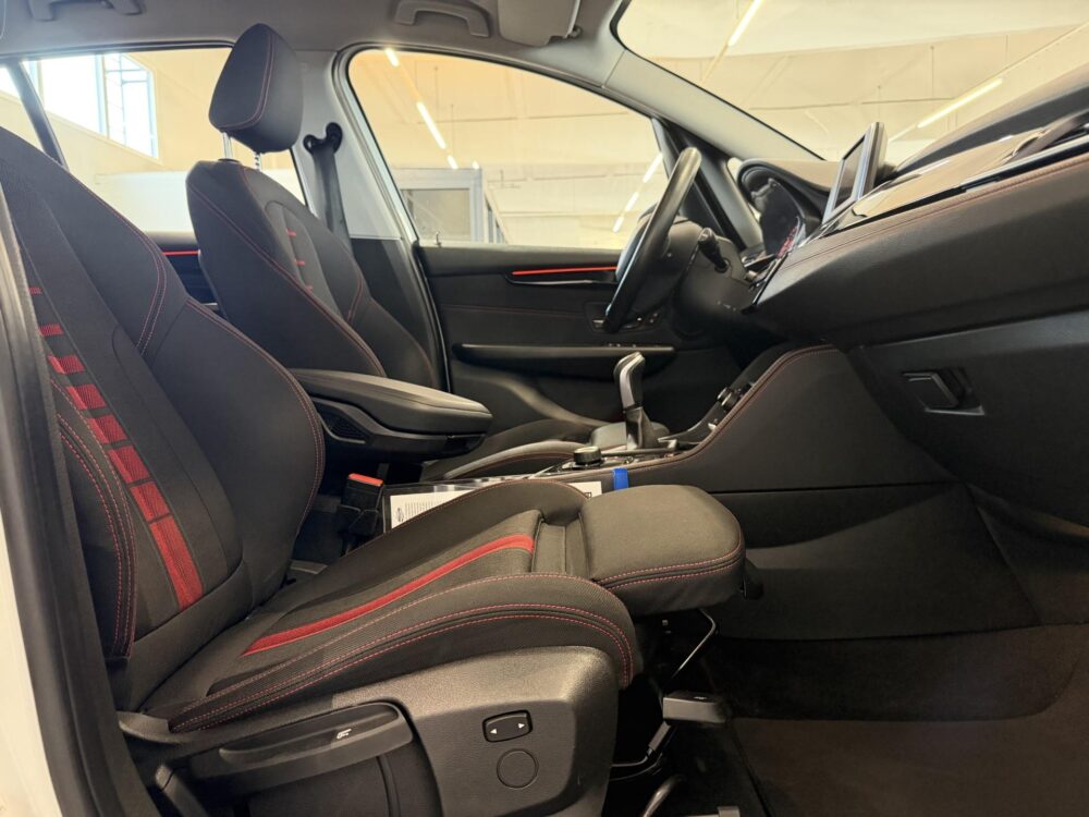 BMW 216 17