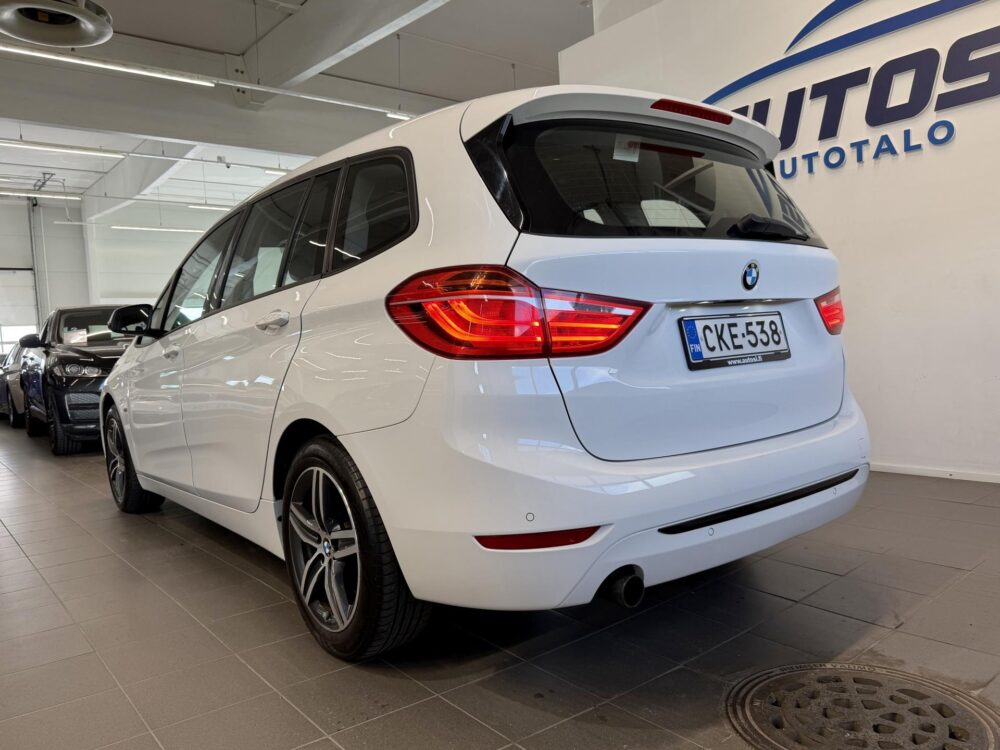 BMW 216 3
