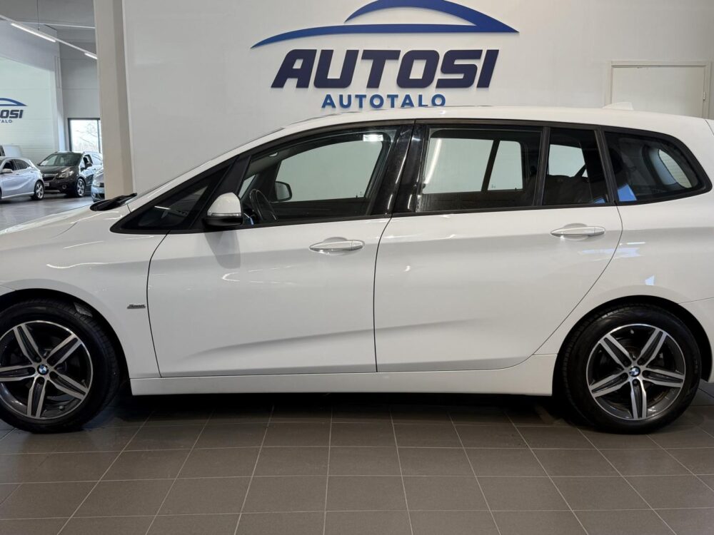 BMW 216 2