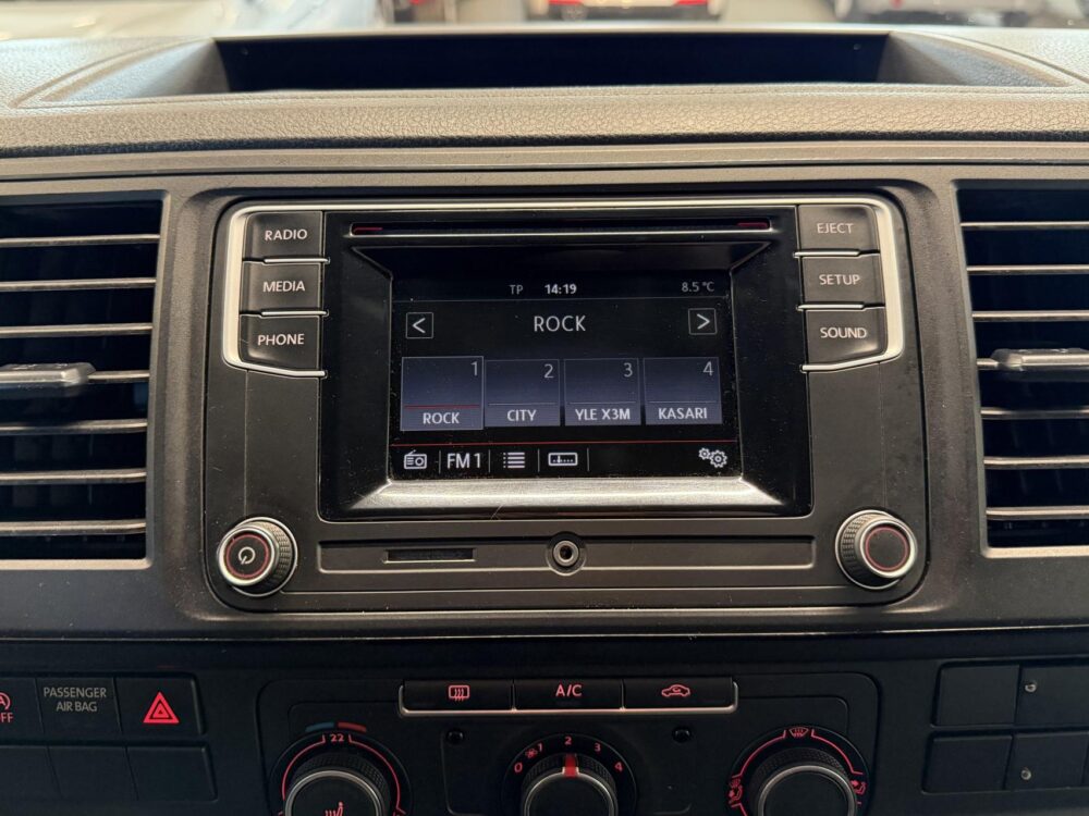 Volkswagen Transporter 9