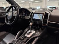 Porsche Cayenne 16