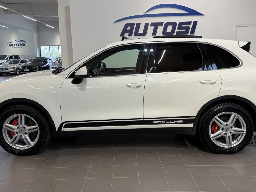 Porsche Cayenne 2