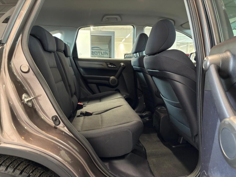 Honda CR-V 10