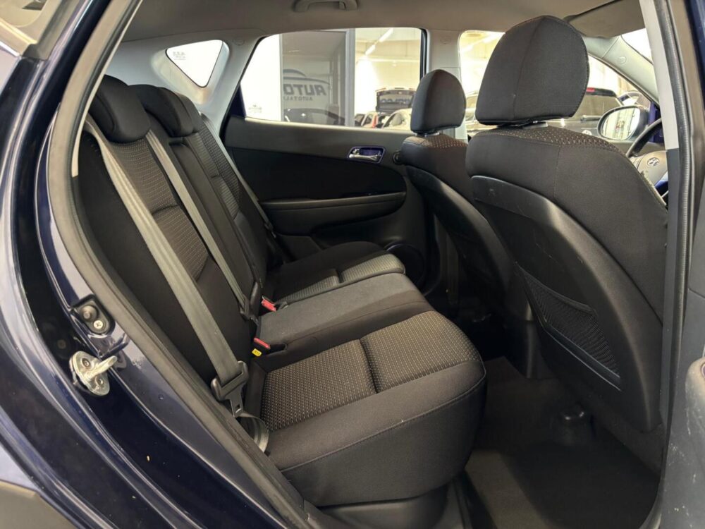 Hyundai i30 11