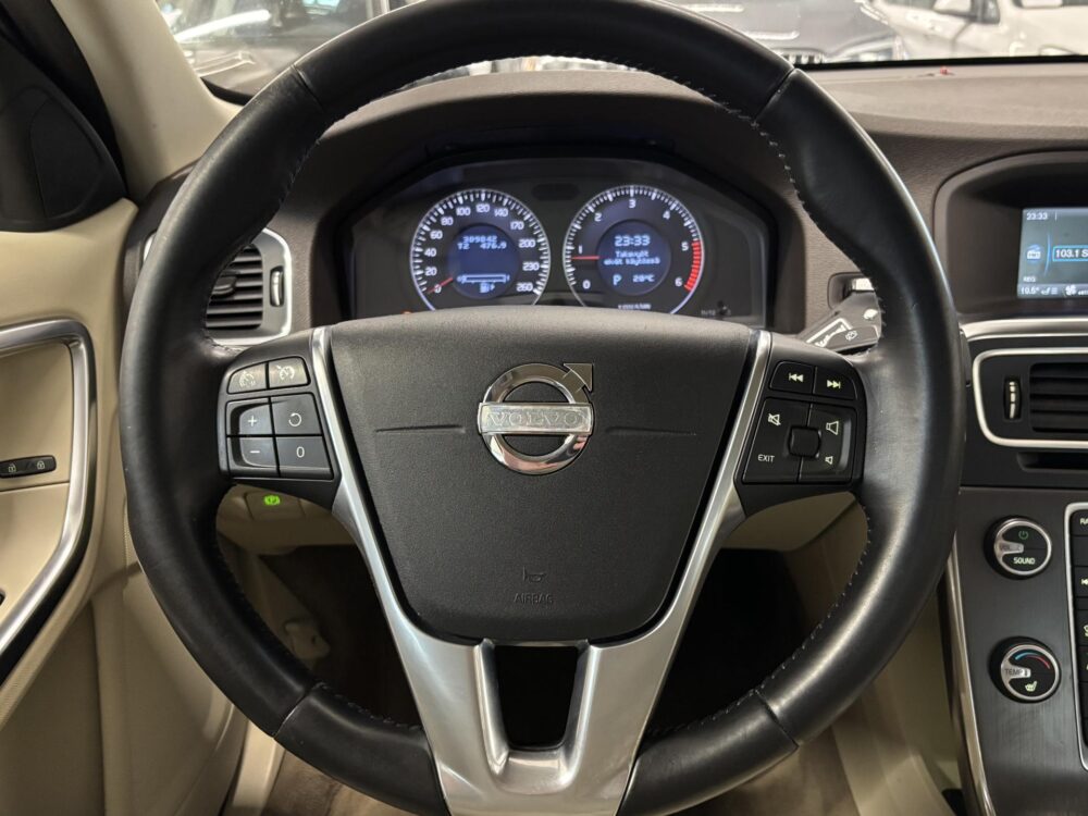 Volvo S60 13