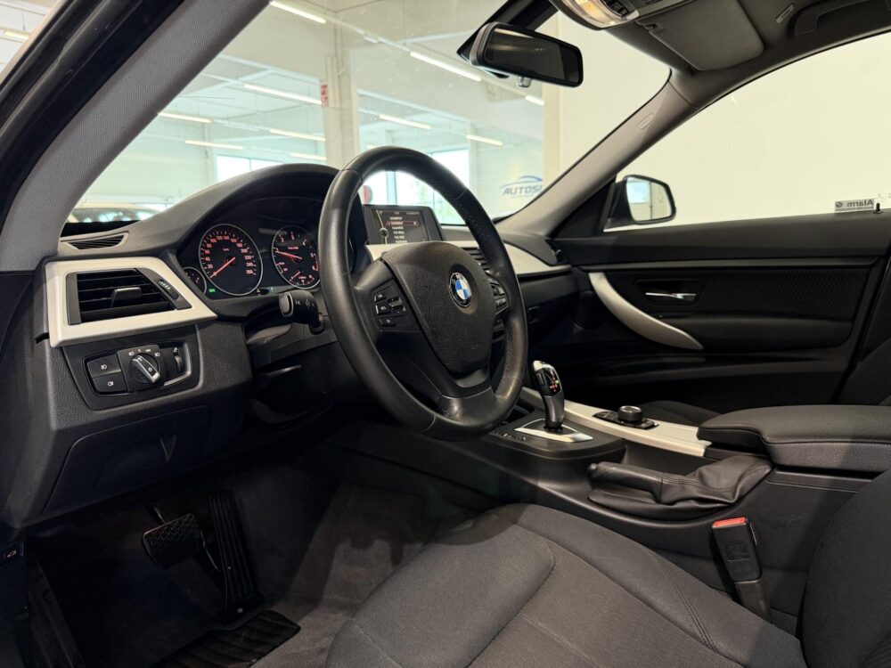 BMW 320 Gran Turismo 13