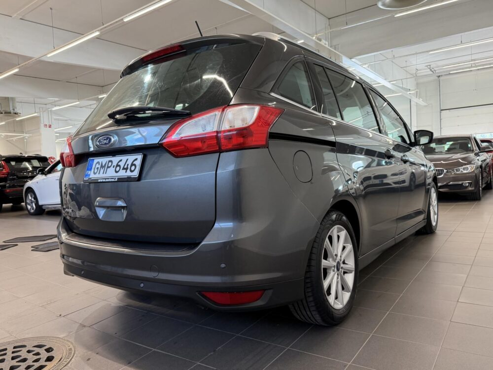 Ford Grand C-Max 4