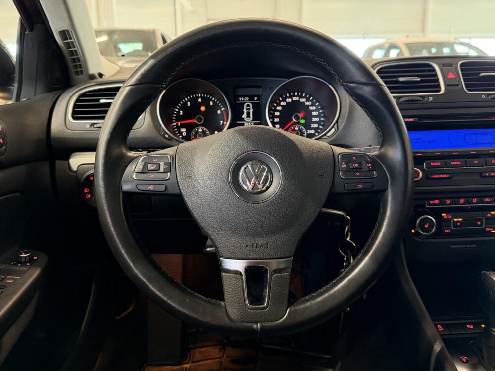 Volkswagen Golf 15