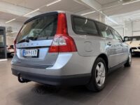 Volvo V70 3