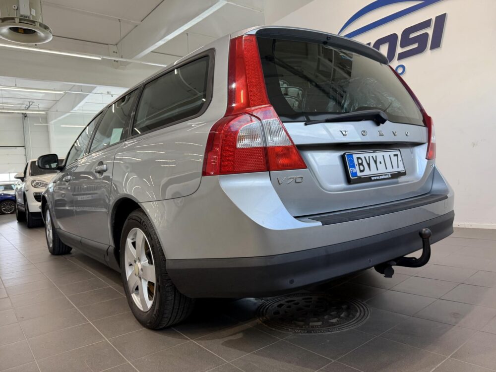Volvo V70 5