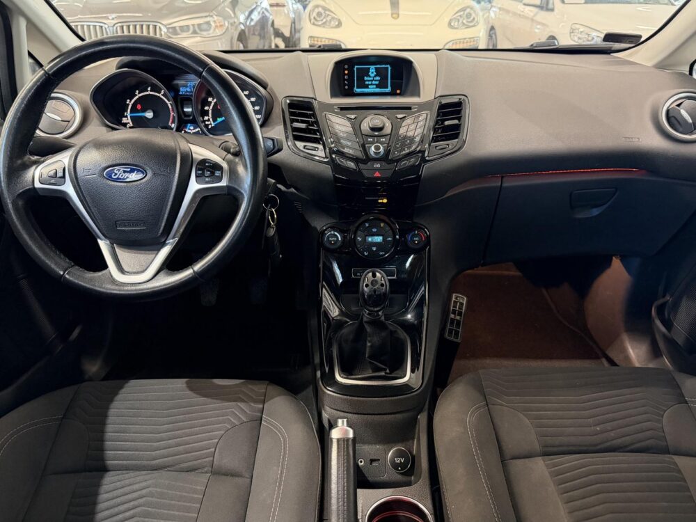 Ford Fiesta 11
