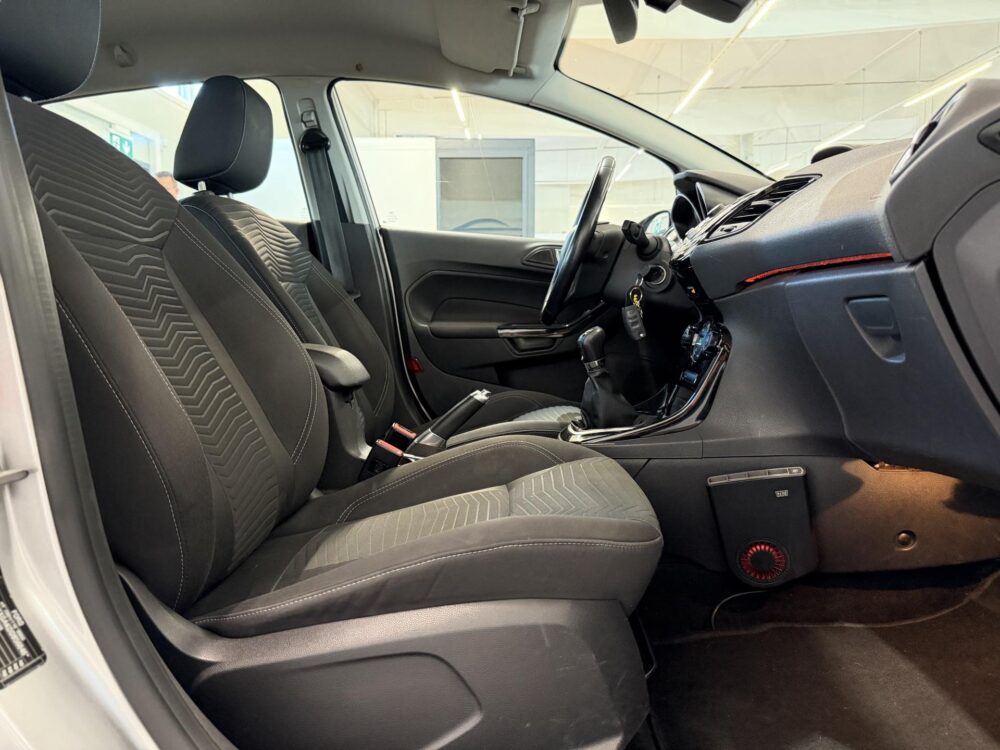 Ford Fiesta 9