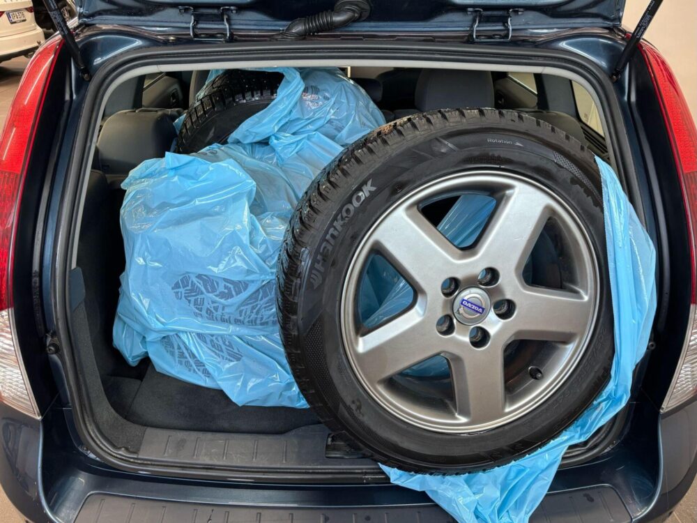 Volvo V50 9