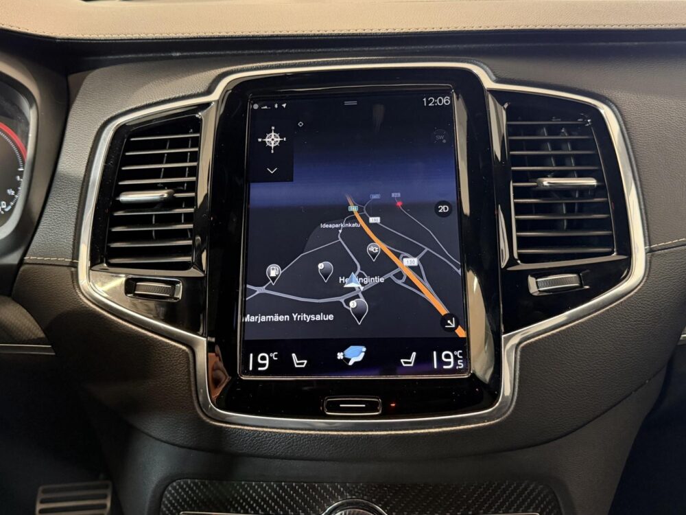Volvo XC90 22