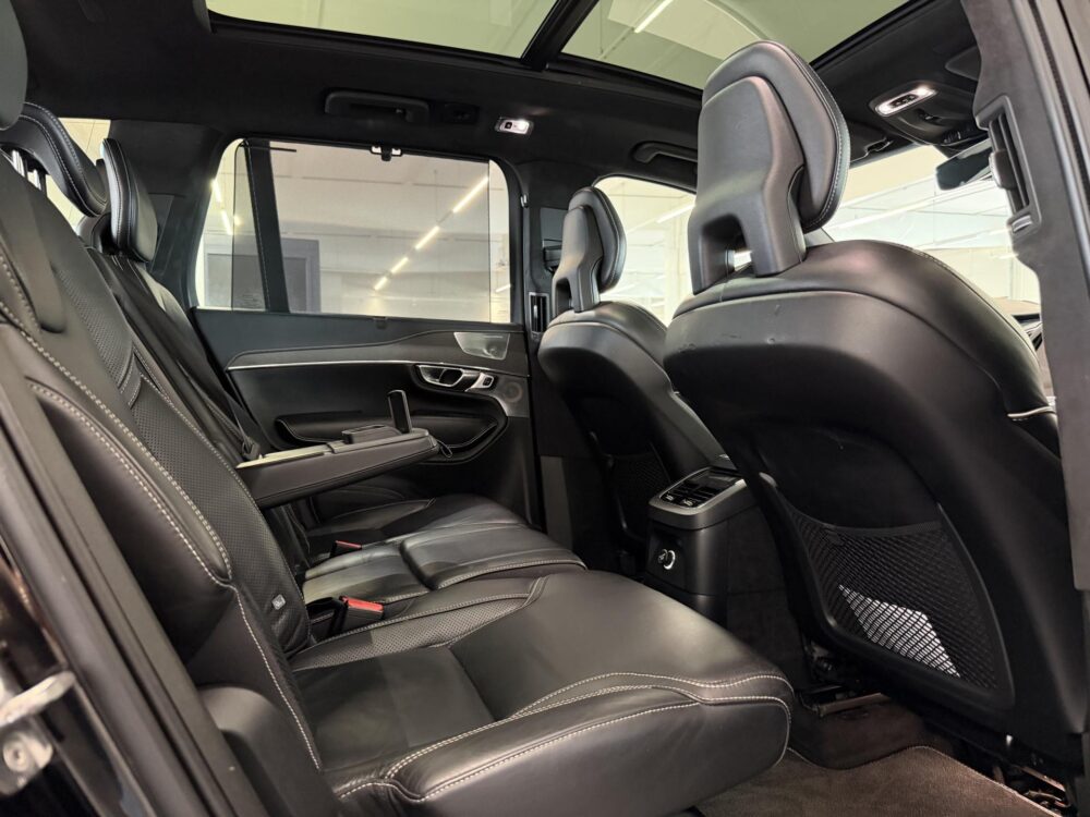 Volvo XC90 16