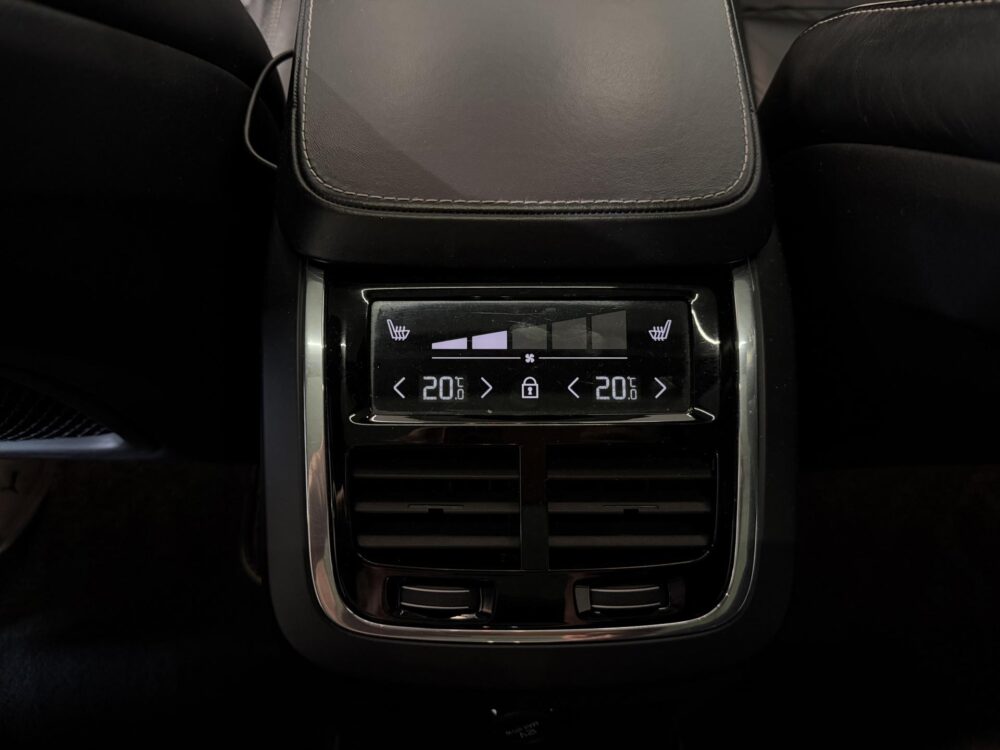 Volvo XC90 10