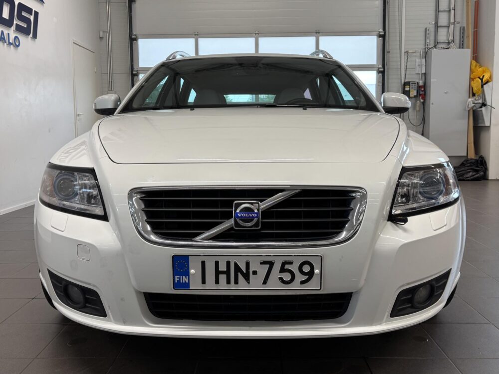Volvo V50 6