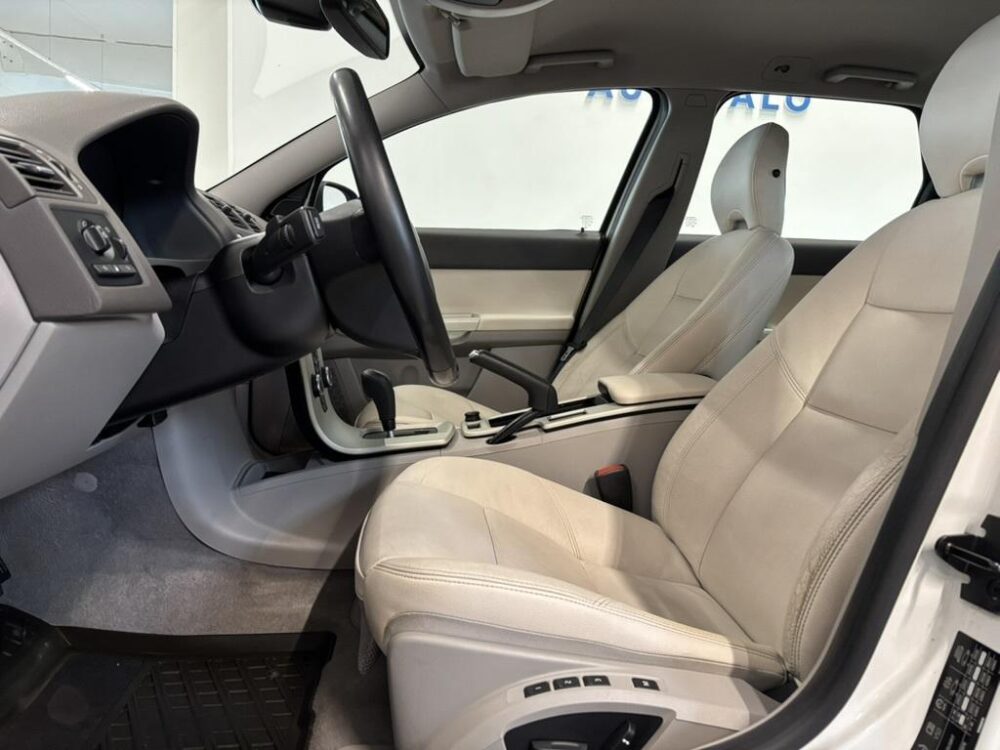 Volvo V50 7