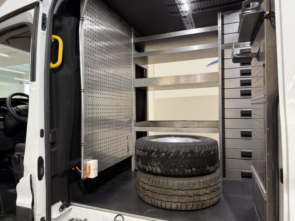 Ford Transit 10