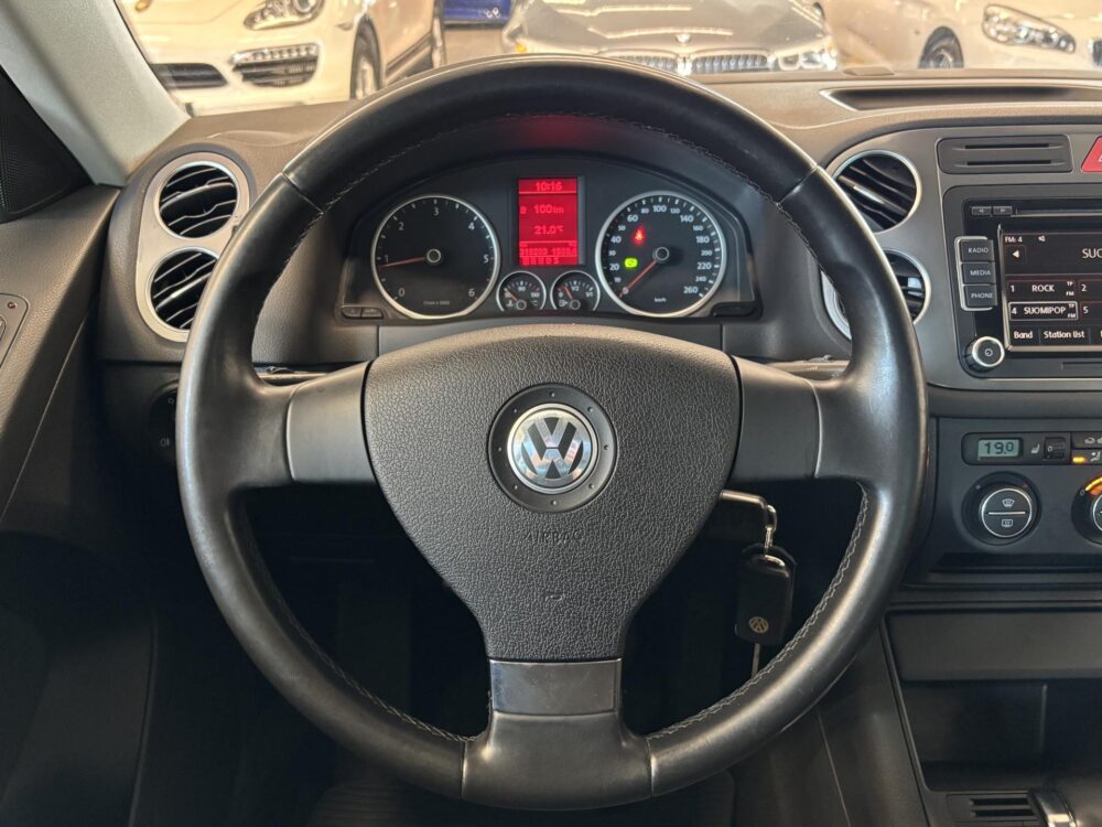 Volkswagen Tiguan 14