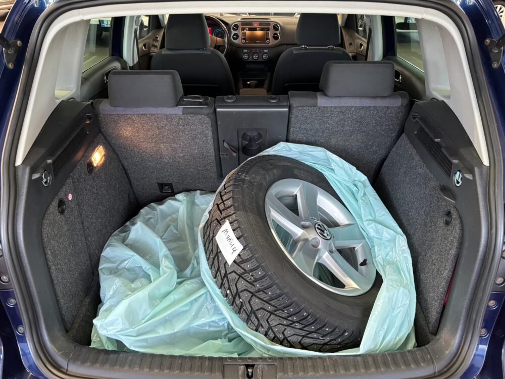 Volkswagen Tiguan 9