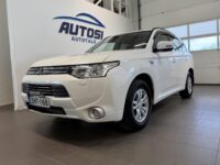 Mitsubishi Outlander PHEV 1