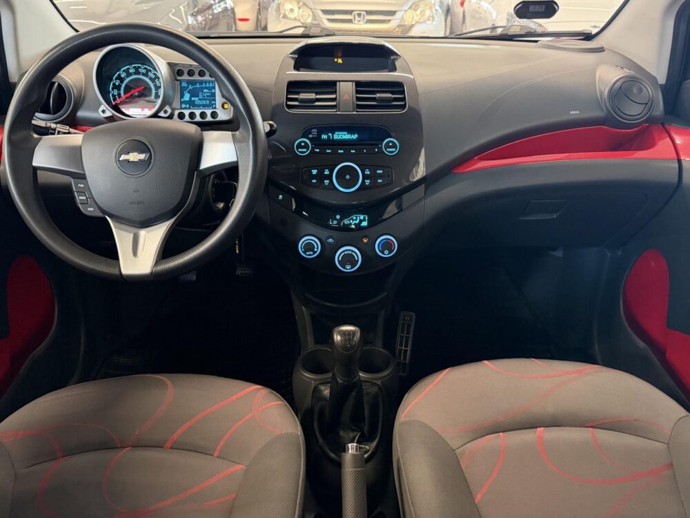 Chevrolet Spark 12