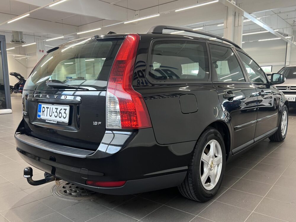 Volvo V50 4