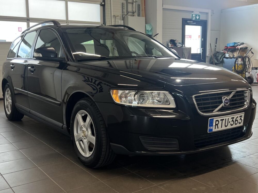 Volvo V50 5