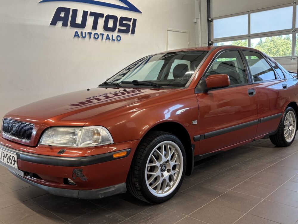 Volvo S40 1