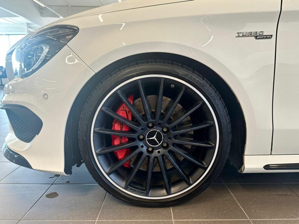 Mercedes-Benz CLA 45 AMG 7